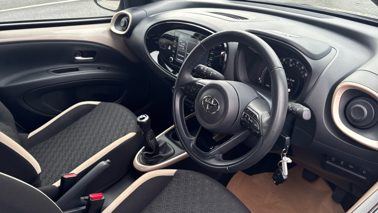 Toyota Aygo X 1.0 VVT-i Edge 5dr Petrol Hatchback